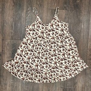 Carly Jean spaghetti strap floral top, size large